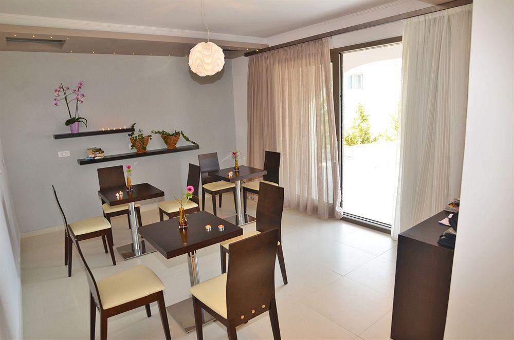 Aparthotel Kymothoe Elite 4*